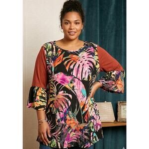 Storyteller Boutique Women's Colorful Floral Print Top Size 1X New Without Tags